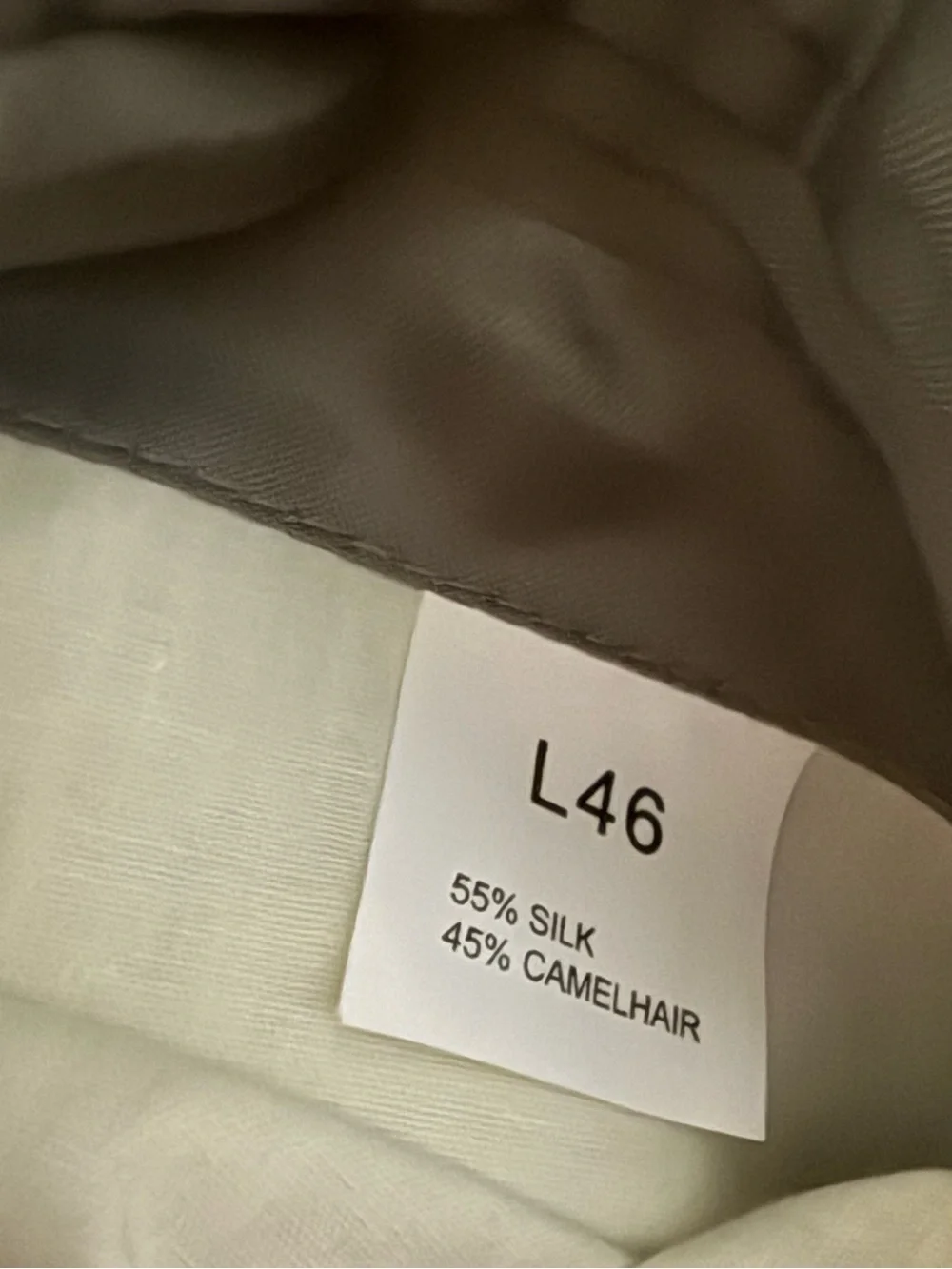 JOS. A. BANK Signature Gold Silk & Camel Hair Blazer – Men’s 46L – Gray Herringb